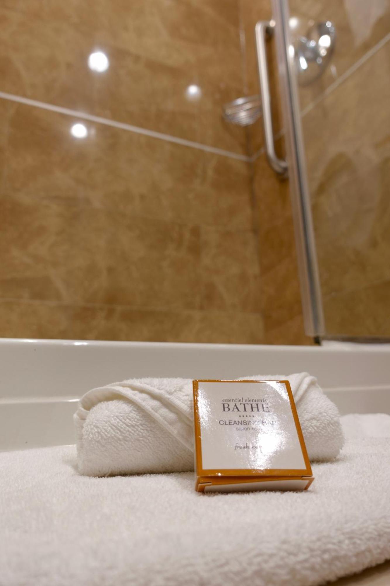 Lic Manhattan View Hotel Нью-Йорк Экстерьер фото